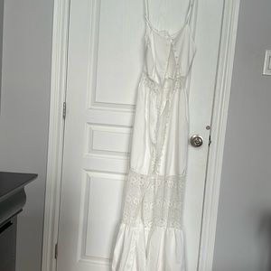White long dress with buttons and half open back